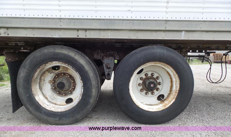 image for item K7732 1987 Dorsey Liteguard 86 refrigerated van trailer