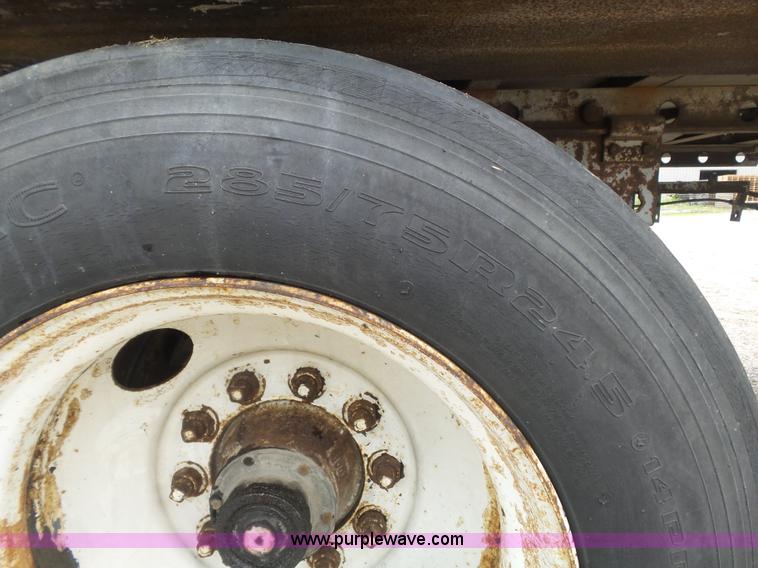 image for item K7732 1987 Dorsey Liteguard 86 refrigerated van trailer