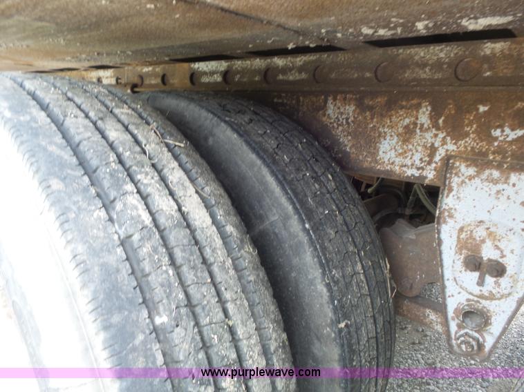 image for item K7732 1987 Dorsey Liteguard 86 refrigerated van trailer