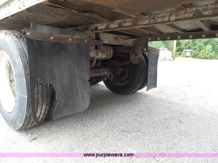 image for item K7732 1987 Dorsey Liteguard 86 refrigerated van trailer