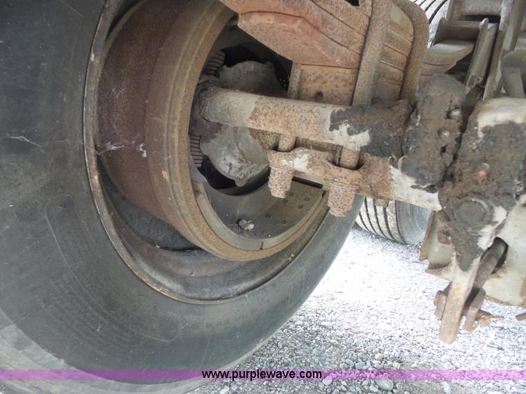 image for item K7732 1987 Dorsey Liteguard 86 refrigerated van trailer