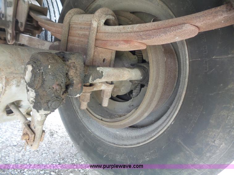 image for item K7732 1987 Dorsey Liteguard 86 refrigerated van trailer