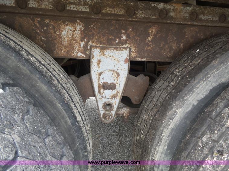 image for item K7732 1987 Dorsey Liteguard 86 refrigerated van trailer