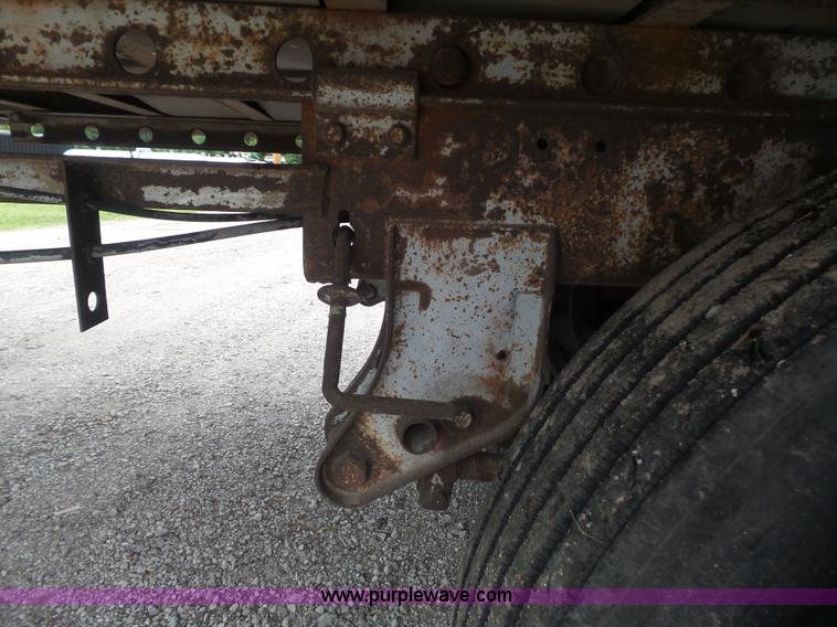 image for item K7732 1987 Dorsey Liteguard 86 refrigerated van trailer