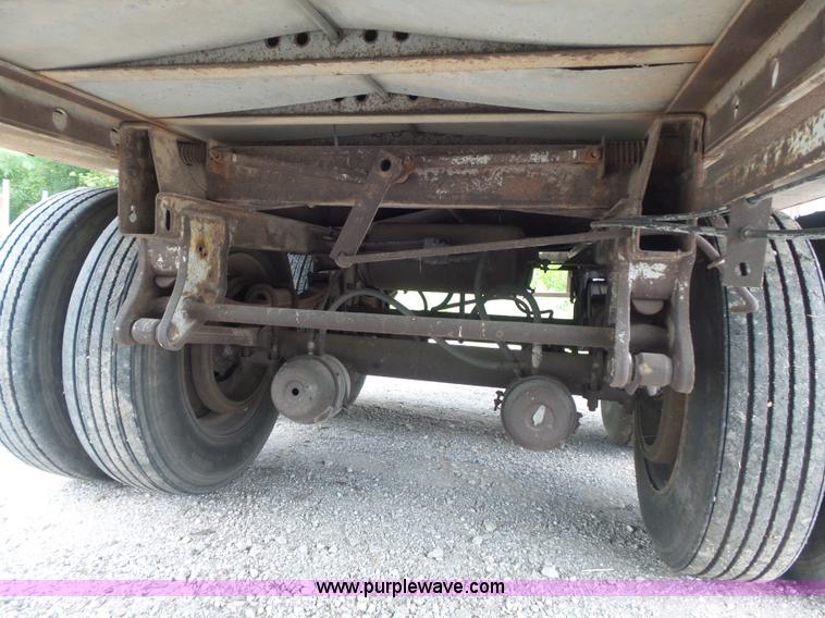 image for item K7732 1987 Dorsey Liteguard 86 refrigerated van trailer