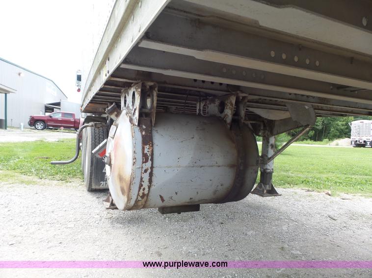 image for item K7732 1987 Dorsey Liteguard 86 refrigerated van trailer