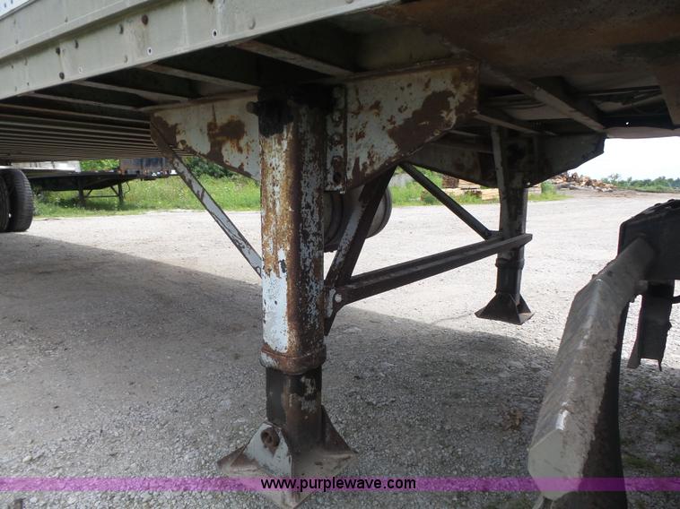 image for item K7732 1987 Dorsey Liteguard 86 refrigerated van trailer