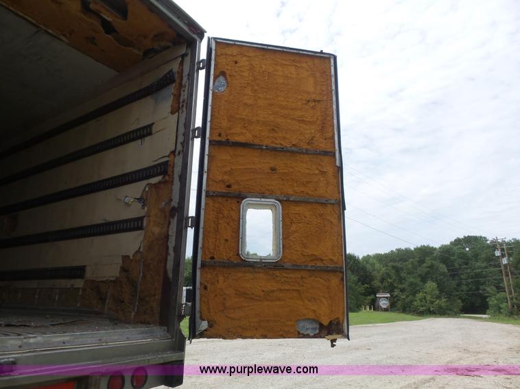 image for item K7732 1987 Dorsey Liteguard 86 refrigerated van trailer