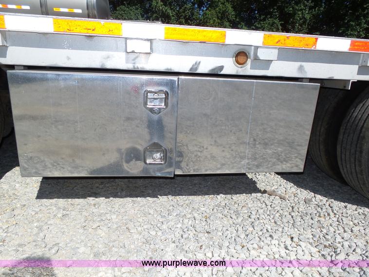 image for item K8436 2004 Wilson CFD-900 drop deck equipment trailer