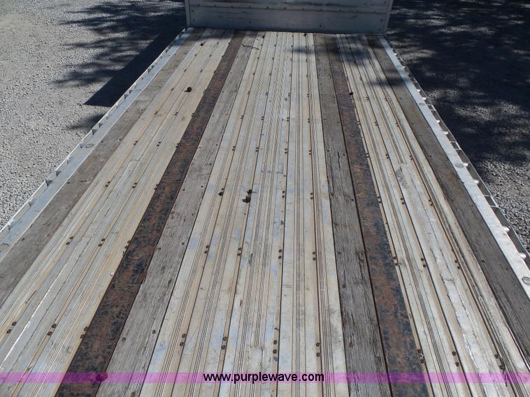 image for item K8436 2004 Wilson CFD-900 drop deck equipment trailer