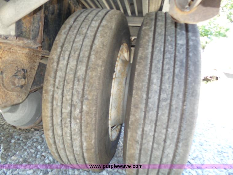 image for item K8436 2004 Wilson CFD-900 drop deck equipment trailer