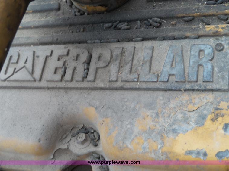 image for item L2047 1995 Freightliner FLD semi truck