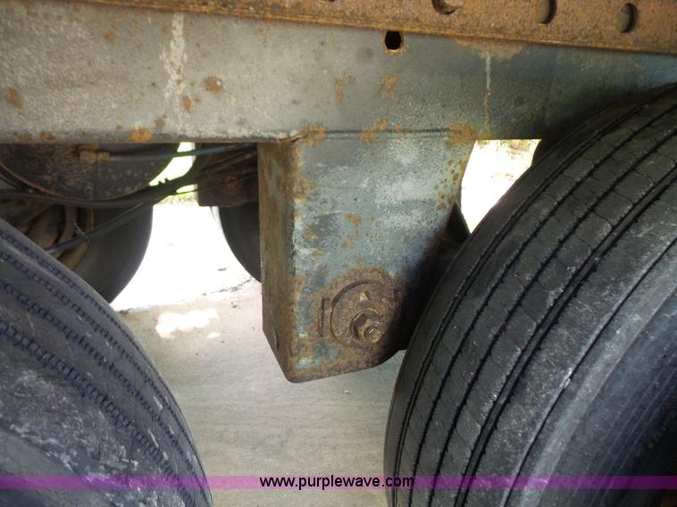 image for item L4829 2005 Great Dane 7411TP-SA dry van trailer