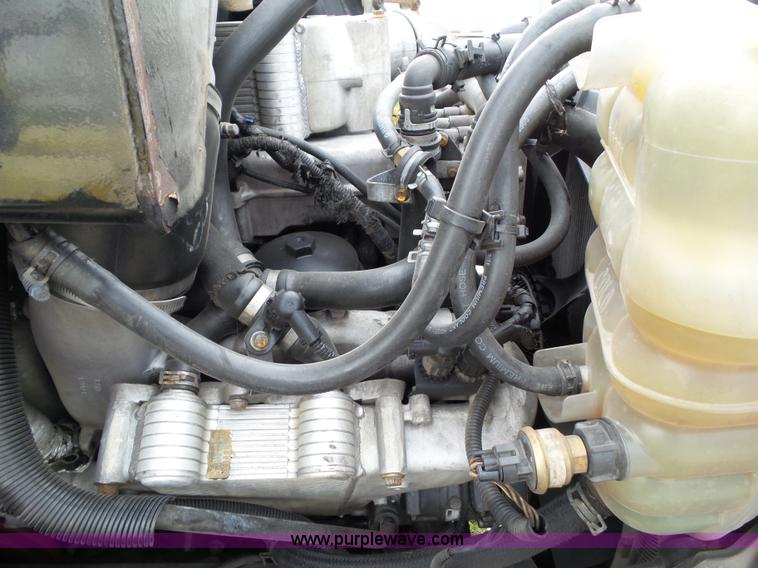 image for item L5505 2011 International TranStar 8600 semi truck