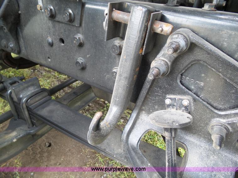 image for item L5505 2011 International TranStar 8600 semi truck