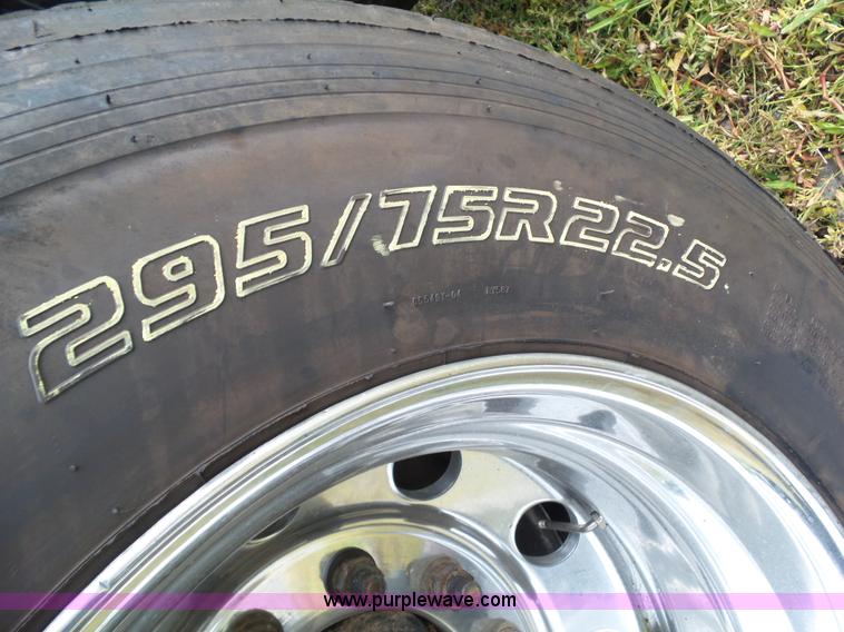 image for item L5506 2014 Clement ADW3860 double wall aluminum end dump trailer