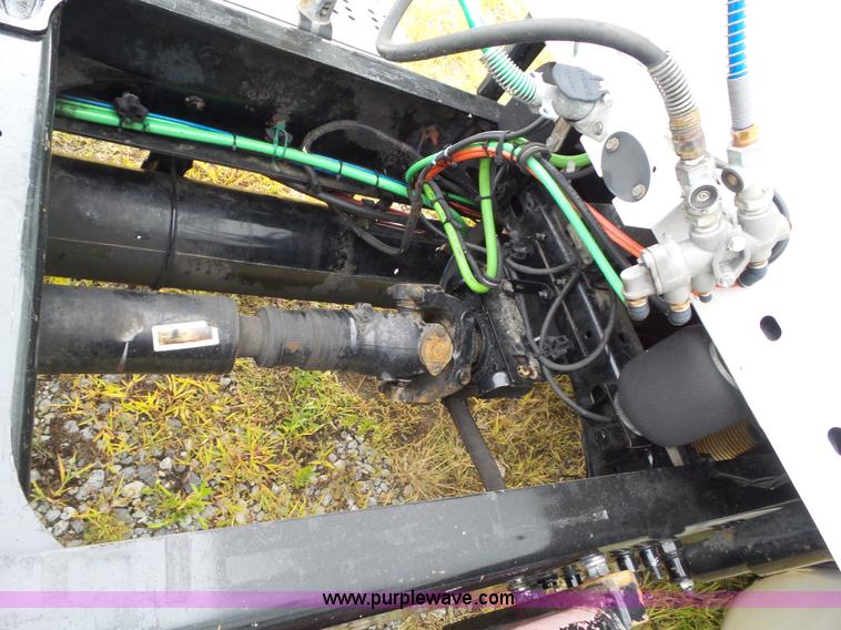 image for item L5509 2006 Freightliner Columbia semi truck