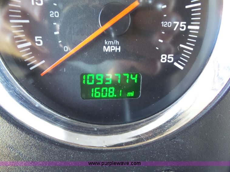 image for item L5514 2007 Kenworth T600 semi truck