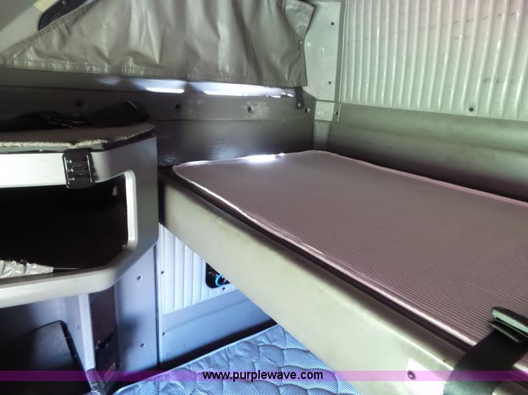 image for item L5514 2007 Kenworth T600 semi truck