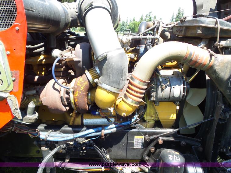 image for item L5514 2007 Kenworth T600 semi truck