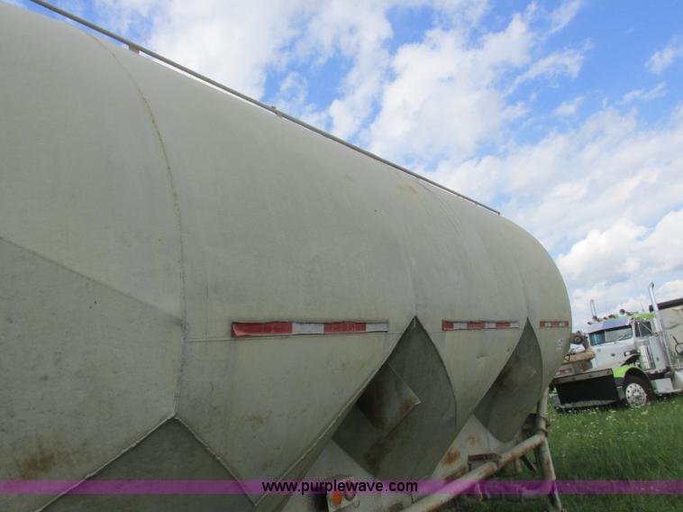 image for item L6183 1973 Fruehauf tank trailer