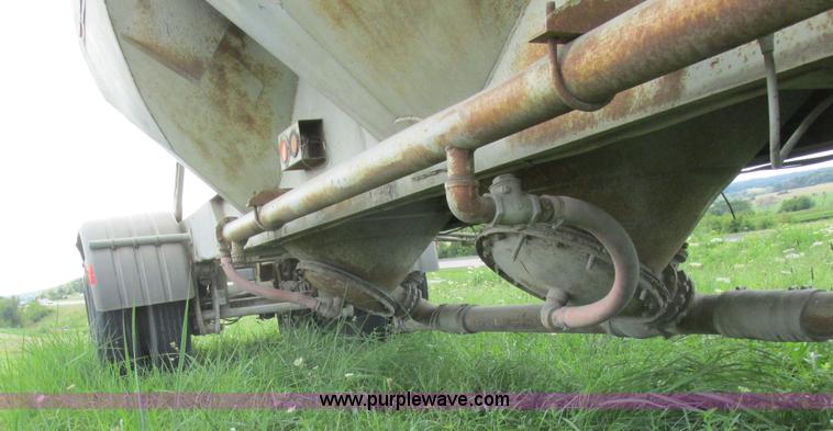 image for item L6183 1973 Fruehauf tank trailer