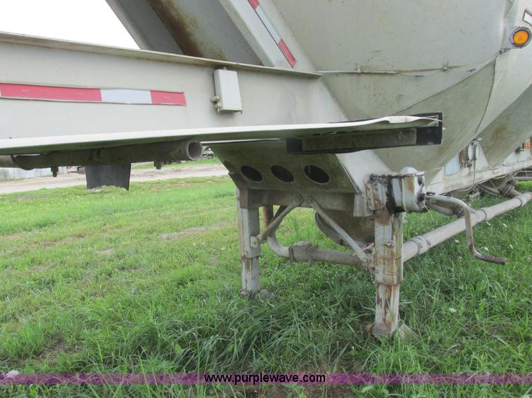 image for item L6183 1973 Fruehauf tank trailer