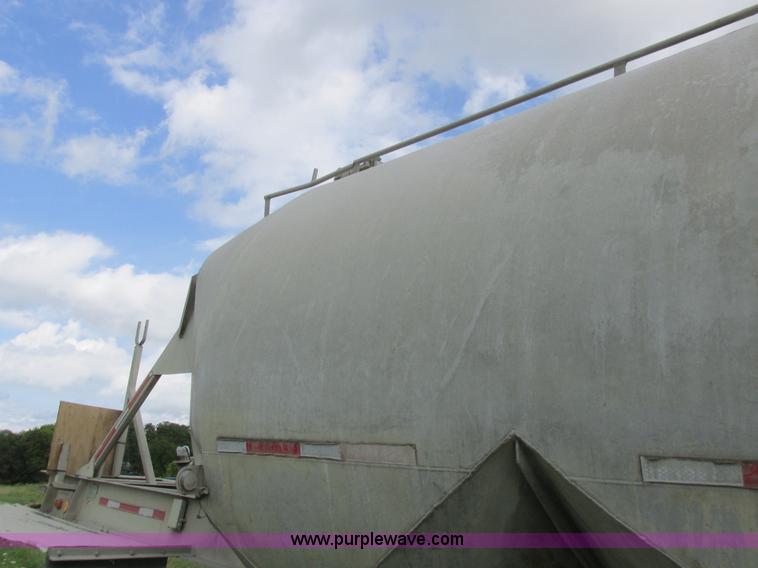 image for item L6183 1973 Fruehauf tank trailer