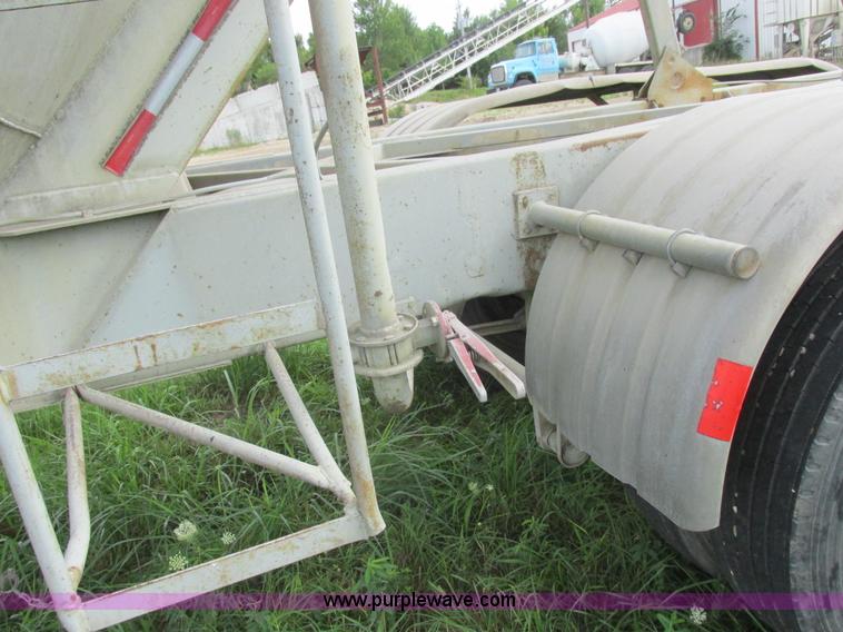 image for item L6183 1973 Fruehauf tank trailer