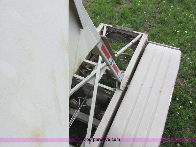 image for item L6183 1973 Fruehauf tank trailer