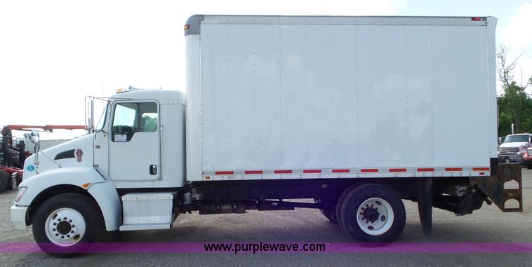 image for item L6823 2009 Kenworth T270 box truck