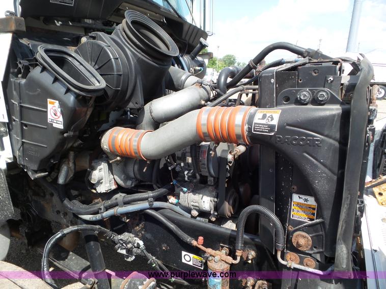 image for item L6823 2009 Kenworth T270 box truck