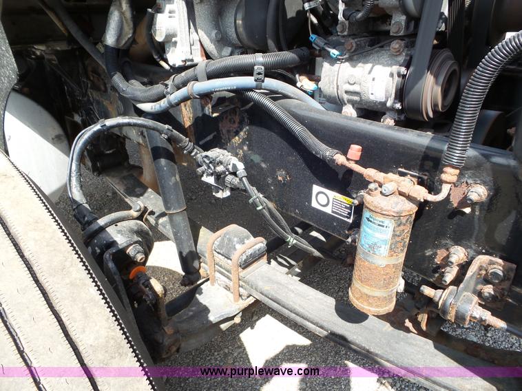 image for item L6823 2009 Kenworth T270 box truck