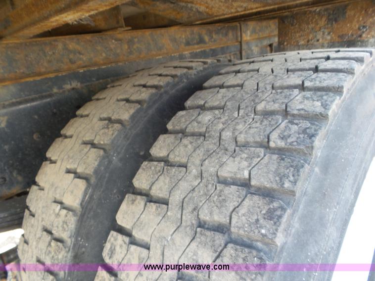 image for item L6823 2009 Kenworth T270 box truck