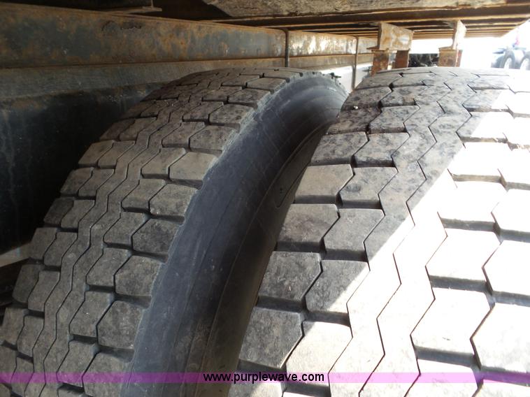 image for item L6823 2009 Kenworth T270 box truck