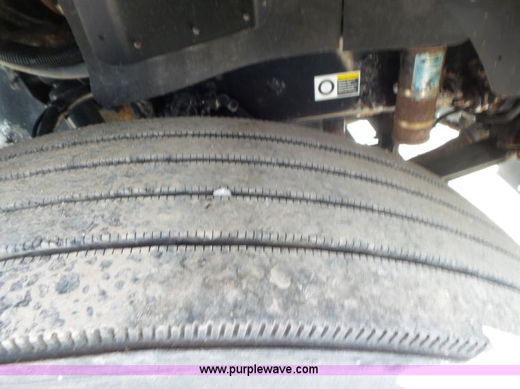 image for item L6823 2009 Kenworth T270 box truck