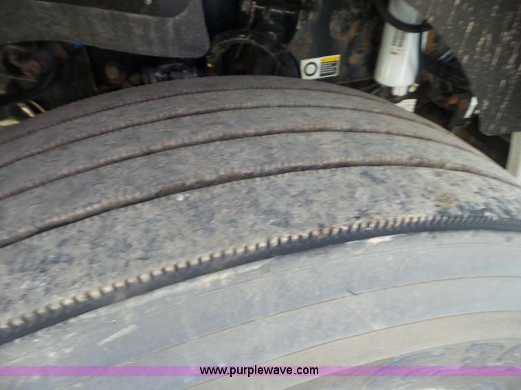 image for item L6823 2009 Kenworth T270 box truck