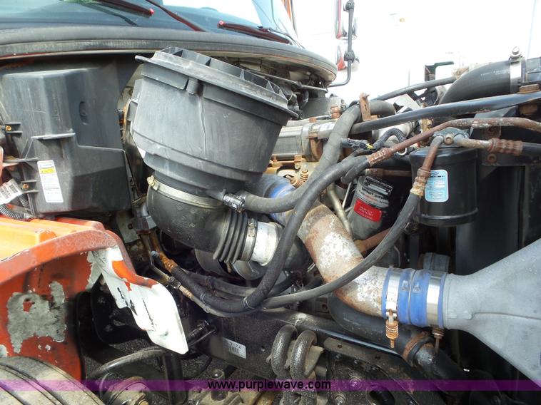 image for item L6825 2009 Freightliner Business Class M2 semi truck