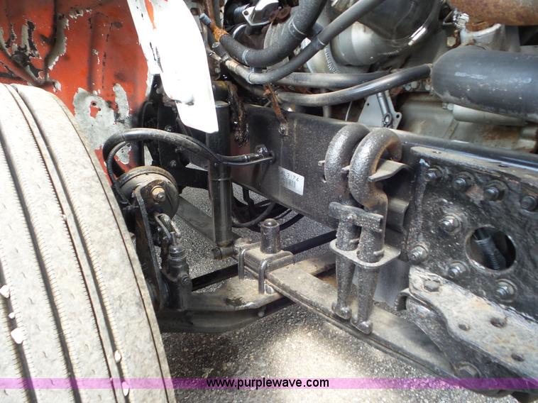 image for item L6825 2009 Freightliner Business Class M2 semi truck