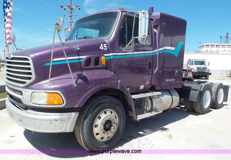 image for item L6829 2003 Sterling A9500 semi truck