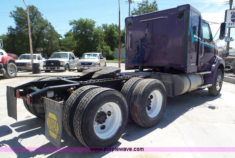 image for item L6829 2003 Sterling A9500 semi truck