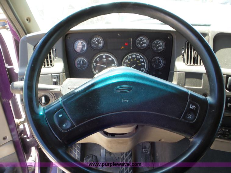 image for item L6829 2003 Sterling A9500 semi truck