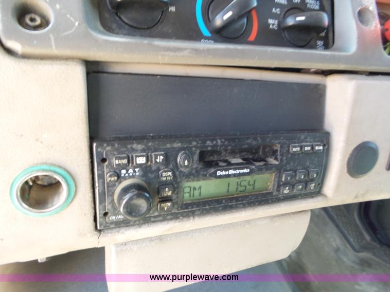 image for item L6829 2003 Sterling A9500 semi truck