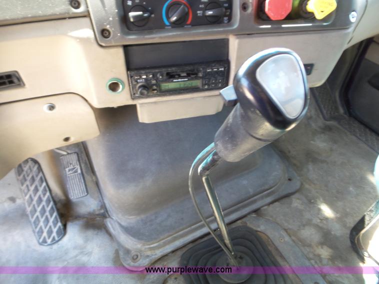 image for item L6829 2003 Sterling A9500 semi truck