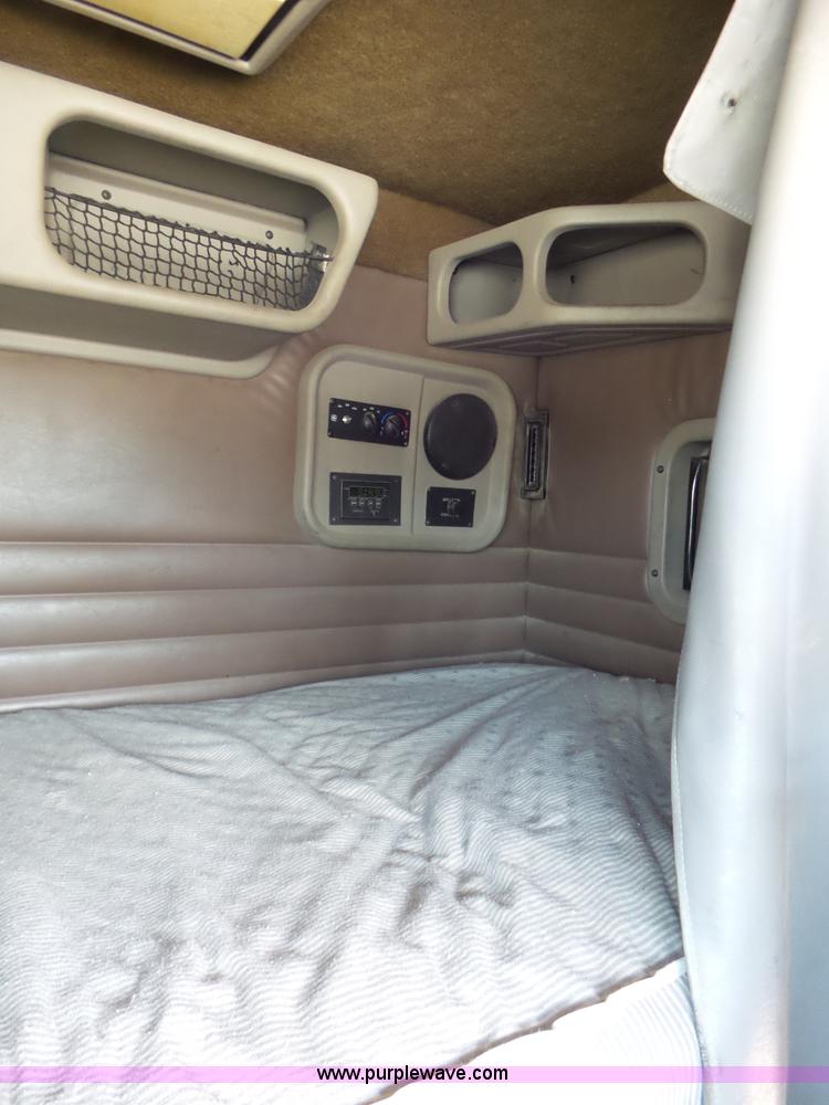 image for item L6829 2003 Sterling A9500 semi truck