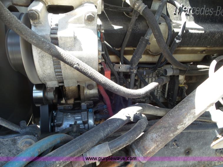 image for item L6829 2003 Sterling A9500 semi truck