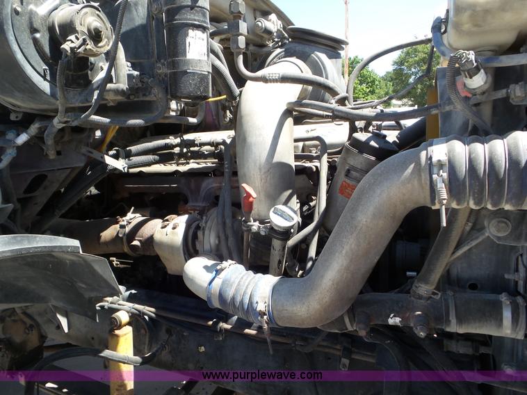 image for item L6829 2003 Sterling A9500 semi truck