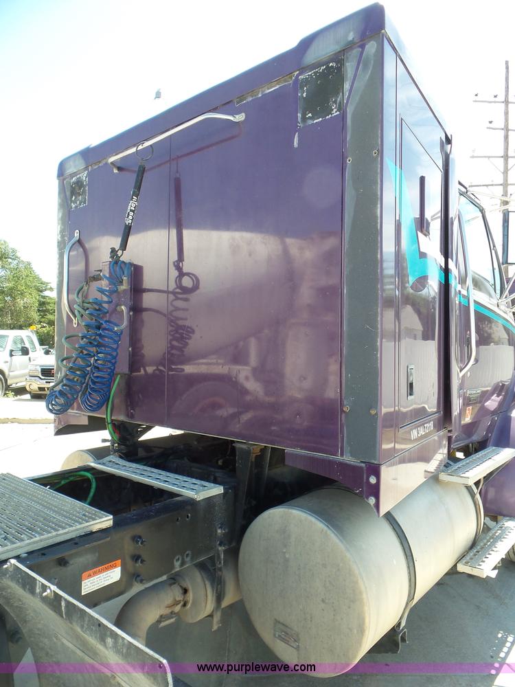 image for item L6829 2003 Sterling A9500 semi truck