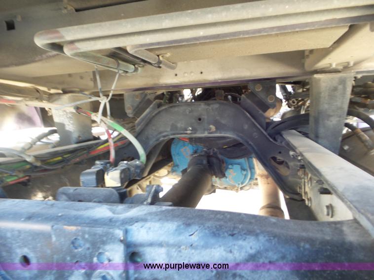 image for item L6829 2003 Sterling A9500 semi truck