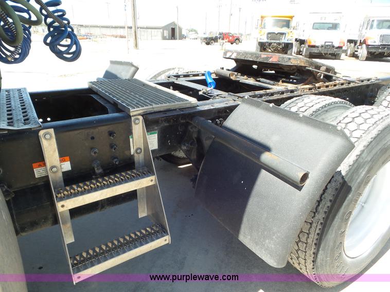 image for item L6829 2003 Sterling A9500 semi truck